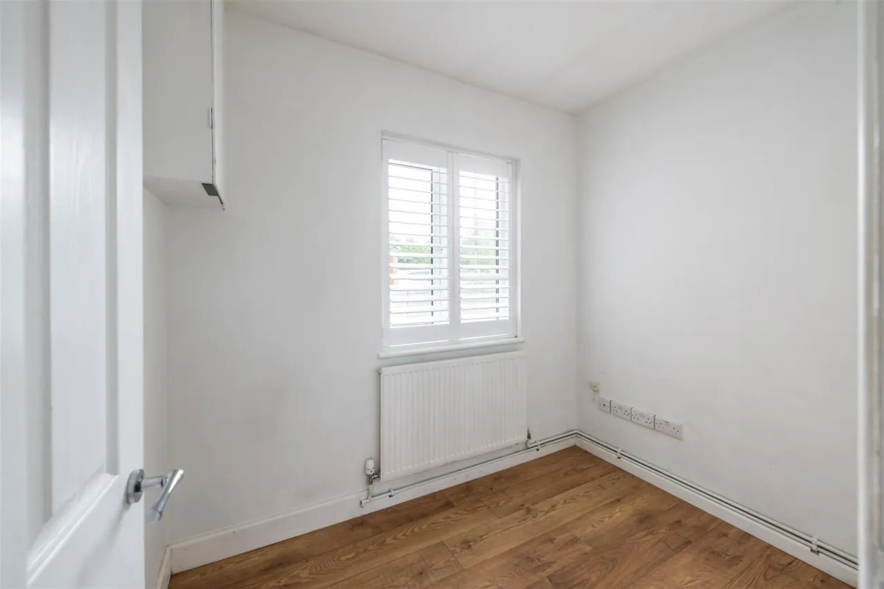 Oakfield Road, Cowfold, RH13, photo 21