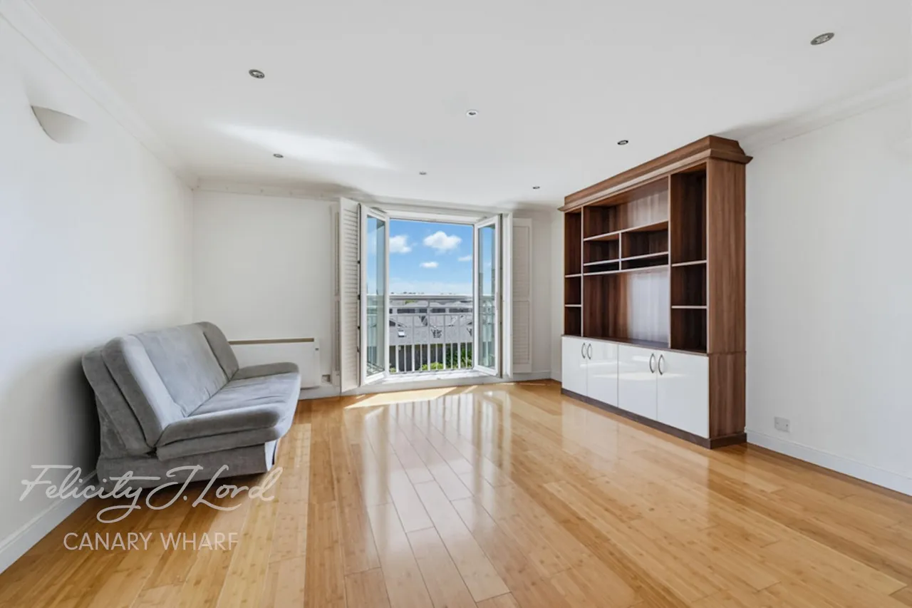 2 bed flat to rent, Millennium Drive