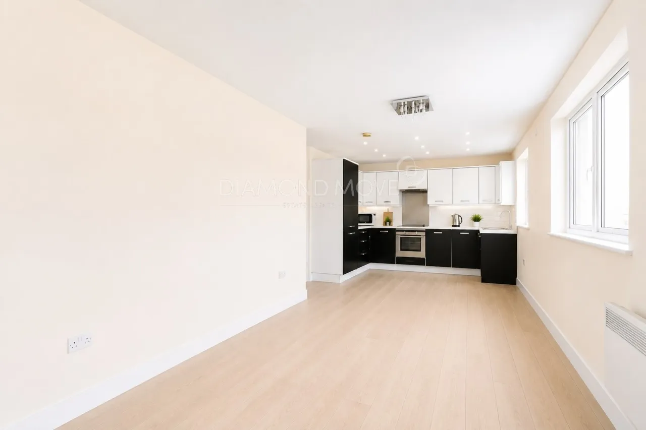 Hedera Place, Hounslow, TW4 5BX, photo 2