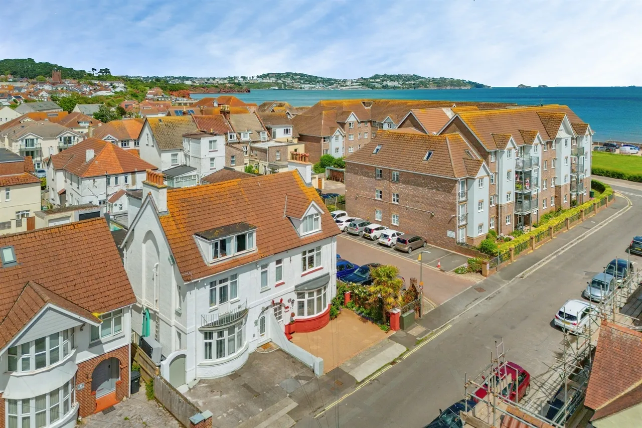 7 bed house for sale — Colin Road, Paignton
