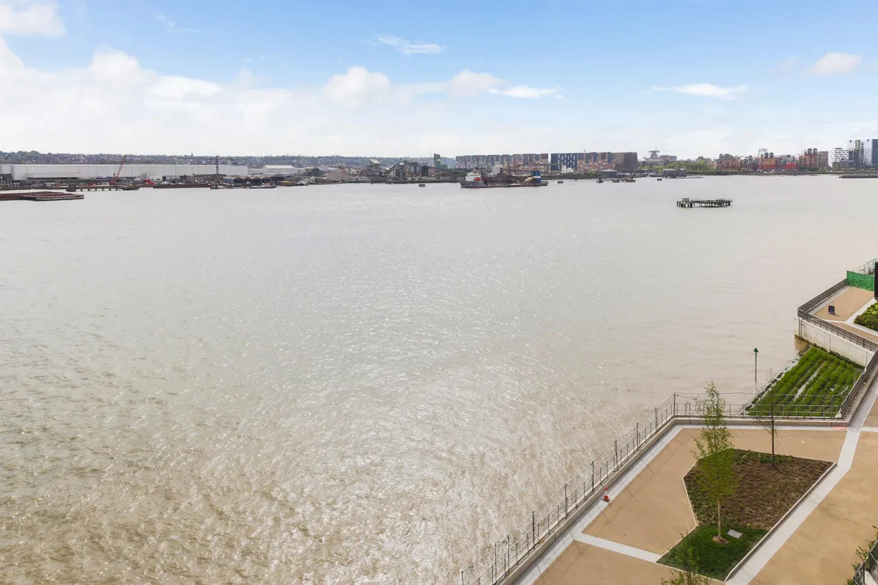 Laker House, Royal Wharf, E16, photo 6