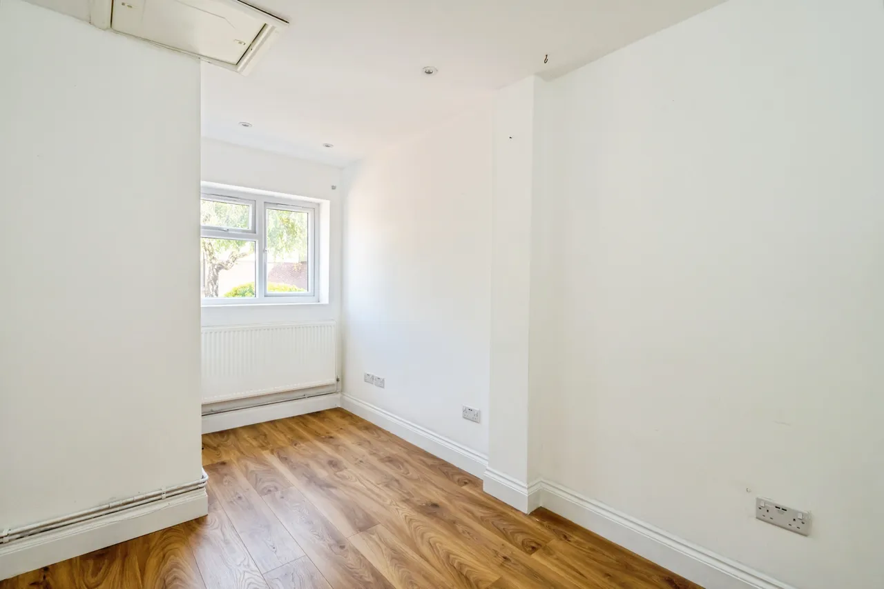 Waterside Drive, Donnington, PO19, photo 8