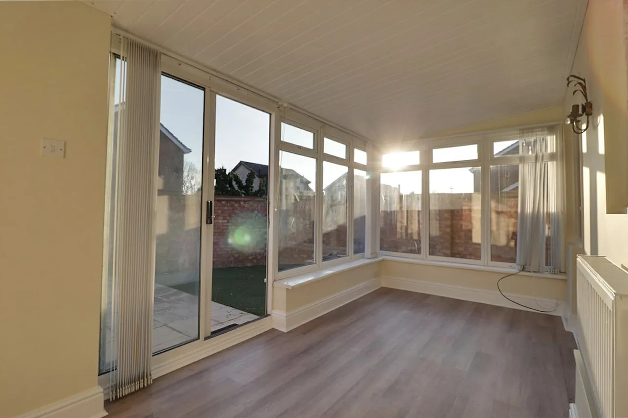 Stanway, CO3, photo 6