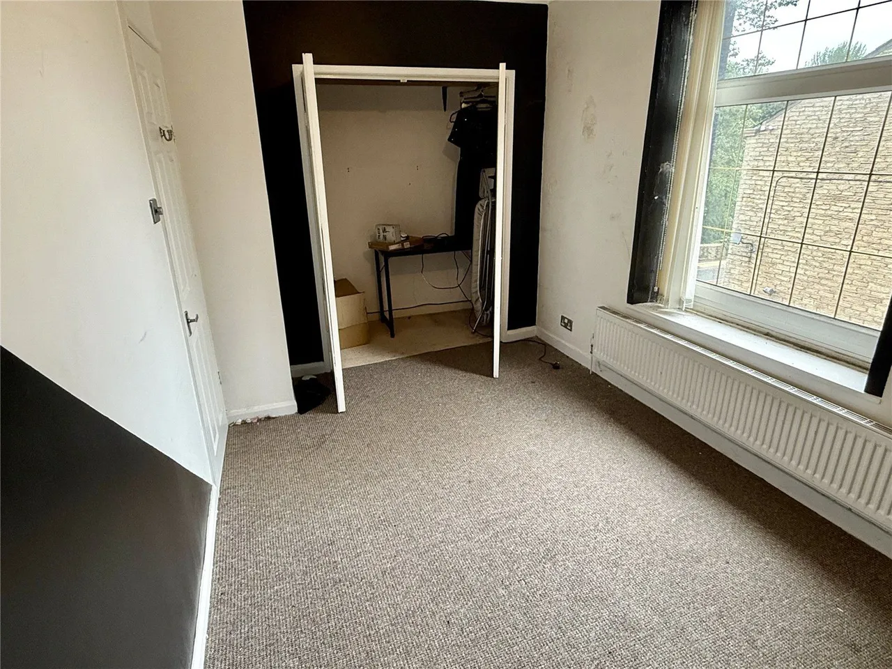 Huddersfield Road, Waterhead, OL4, photo 10