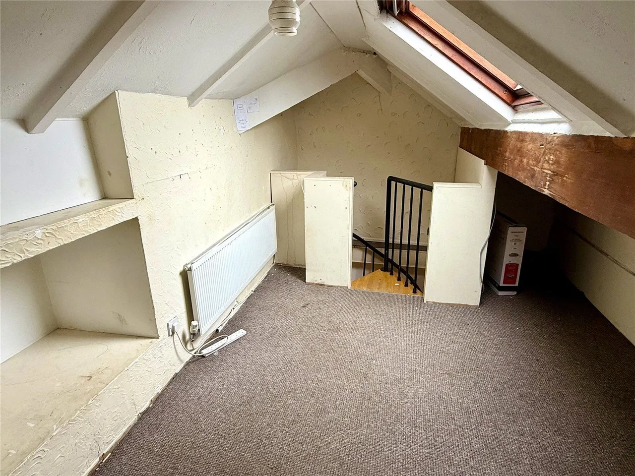 Huddersfield Road, Waterhead, OL4, photo 14