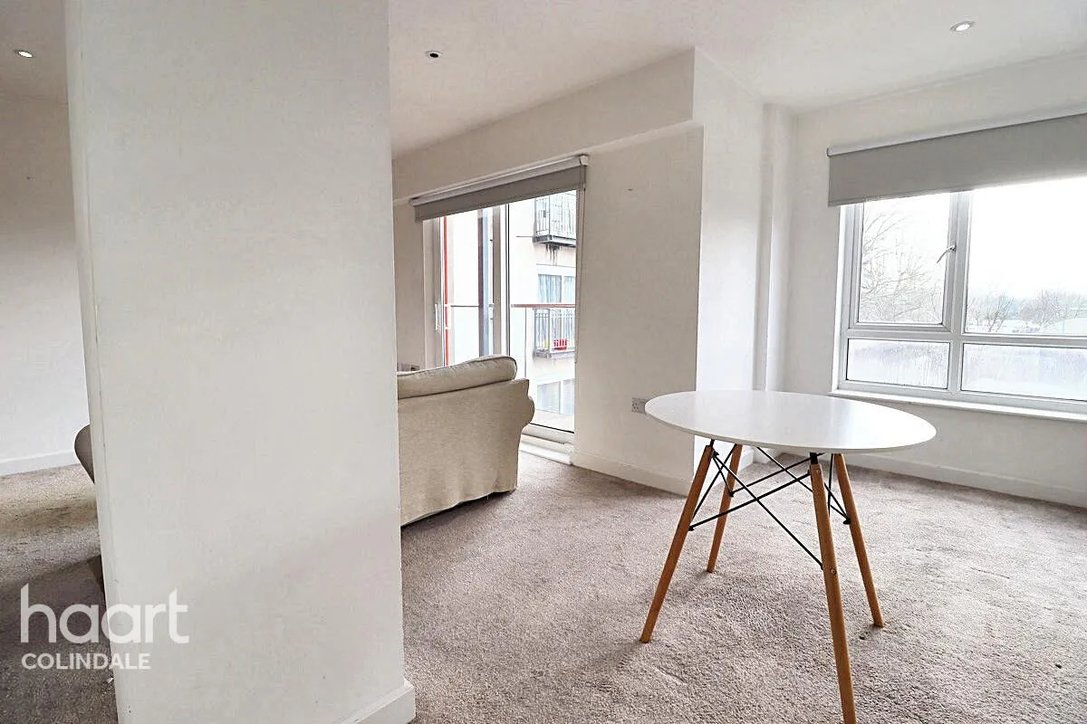 Aerodrome Road, NW9, photo 7