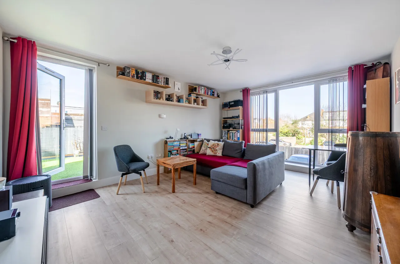 High Street, Walton-on-Thames, KT12, photo 5