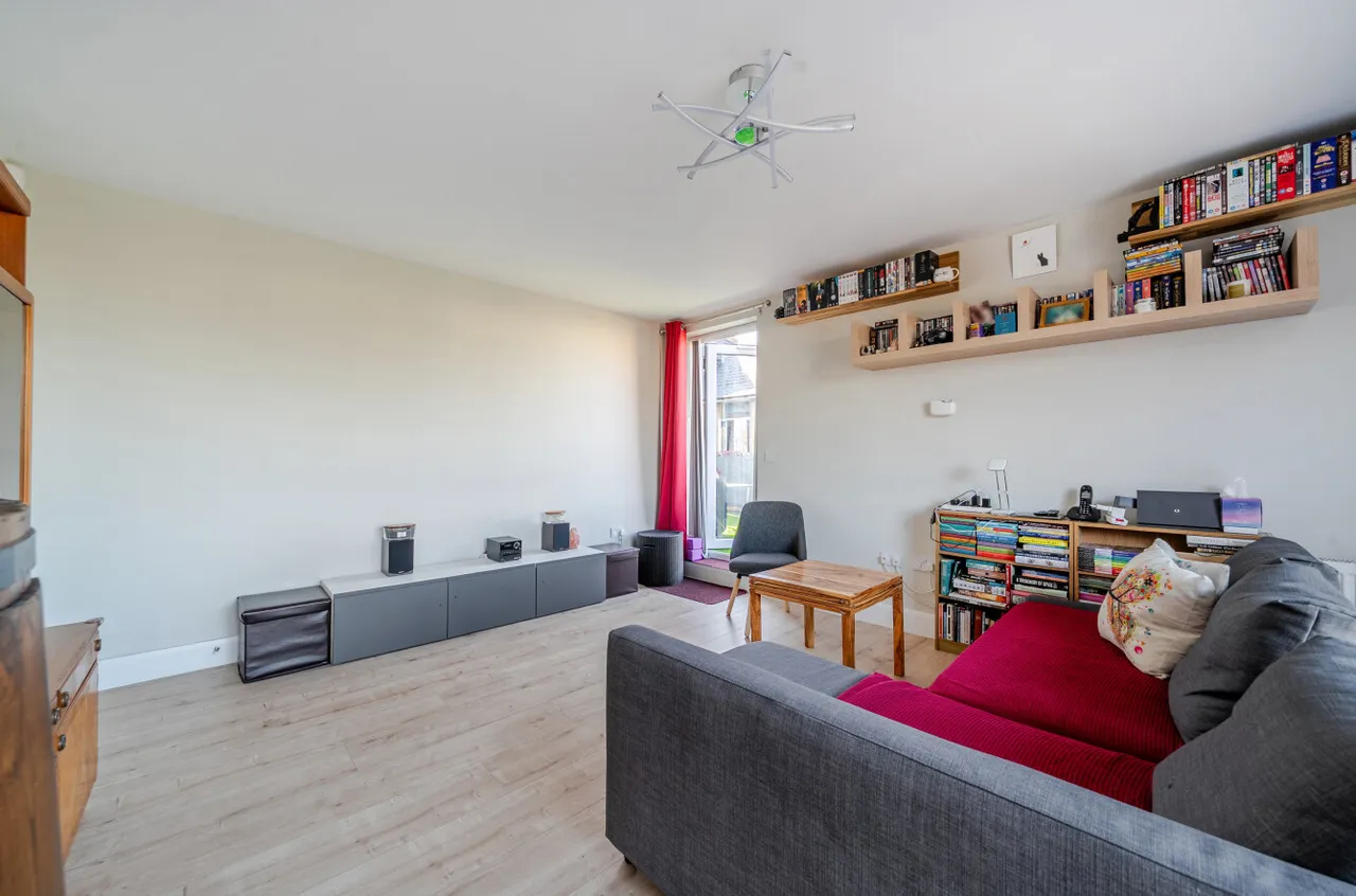 High Street, Walton-on-Thames, KT12, photo 10