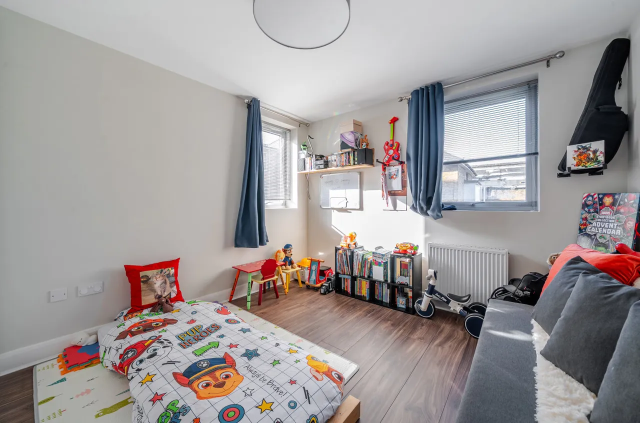 High Street, Walton-on-Thames, KT12, photo 12