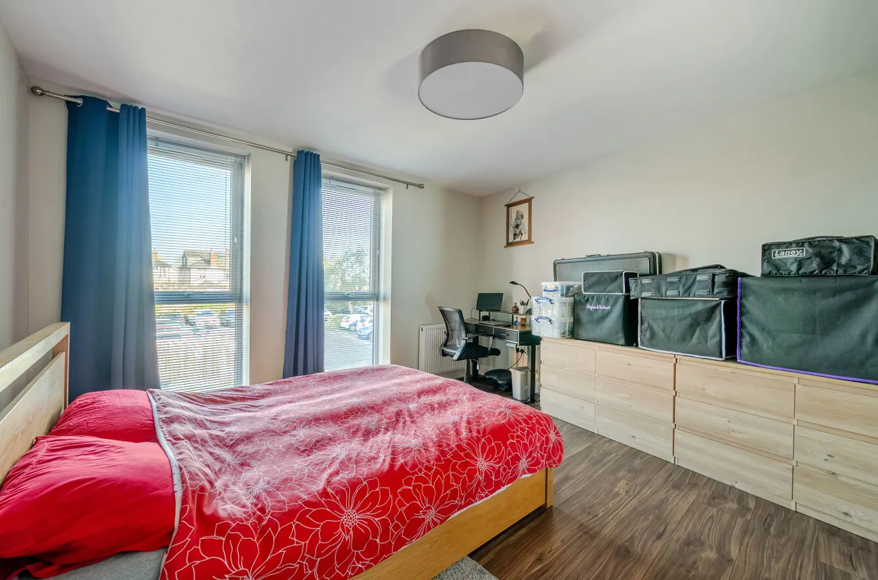 High Street, Walton-on-Thames, KT12, photo 13