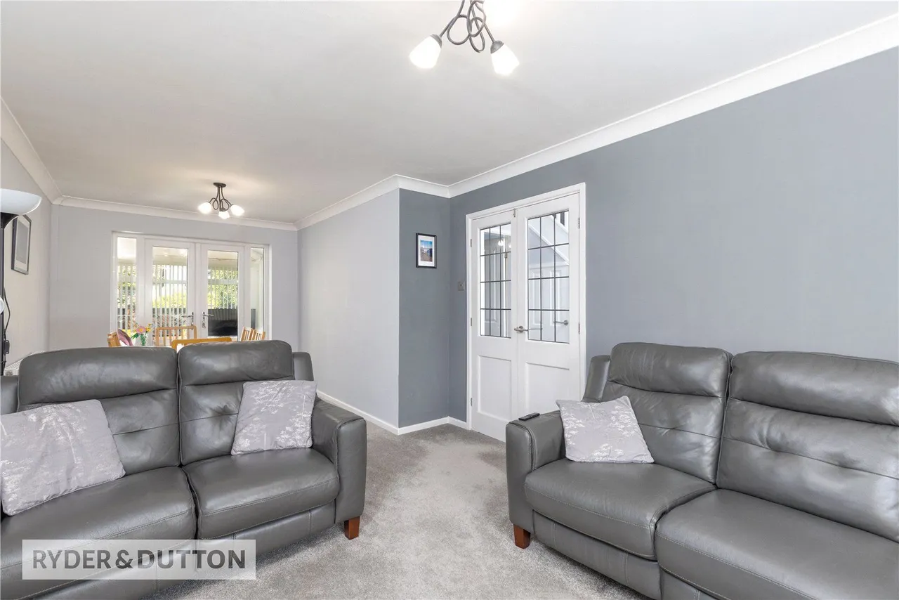Underwood Way, Shaw, OL2, photo 6