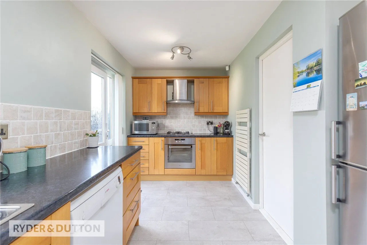 Underwood Way, Shaw, OL2, photo 11