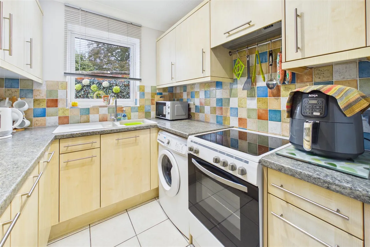 Holly Court, Harleston, IP20, photo 9