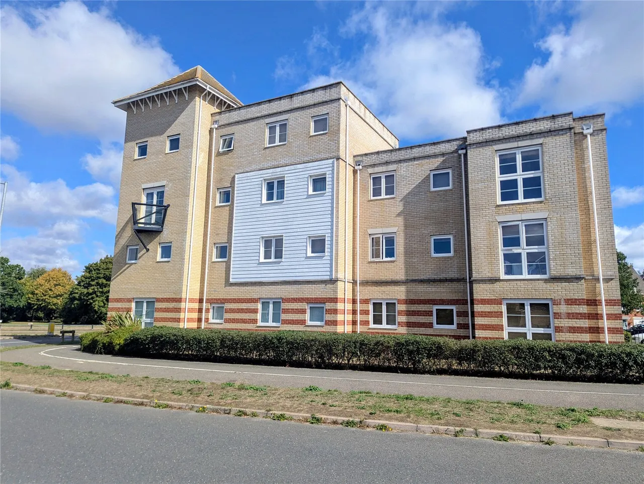 2 bed flat for sale, Newman Drive, Kesgrave, IP5