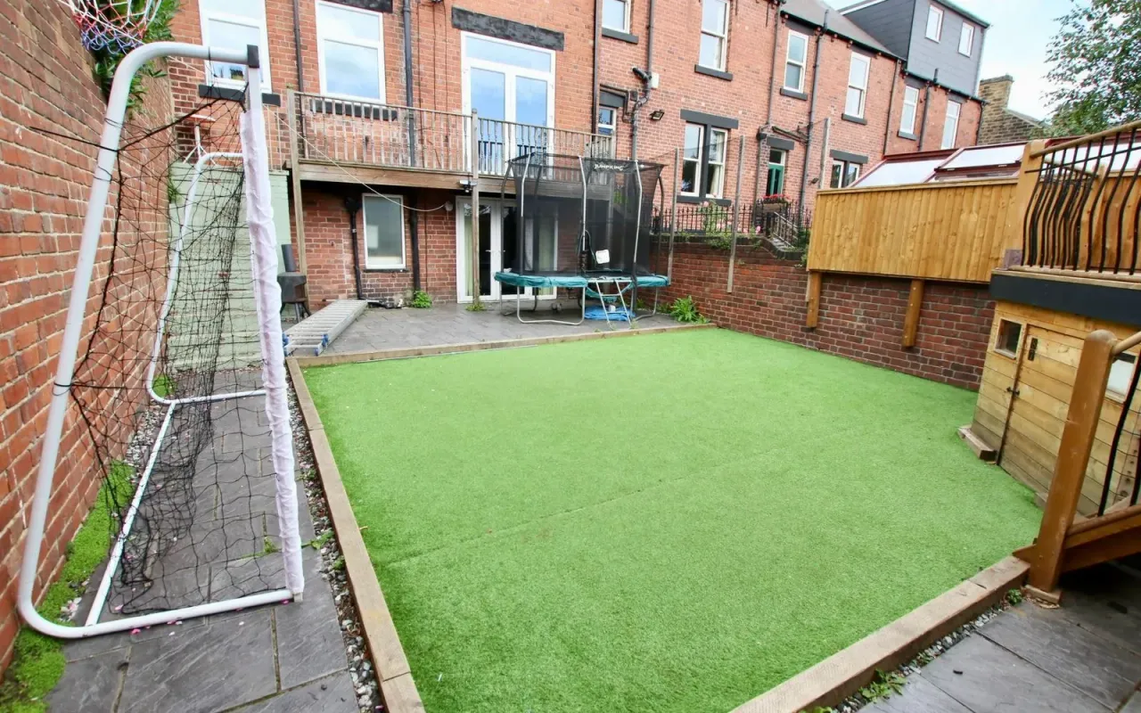 Park Grove, Barnsley, photo 28