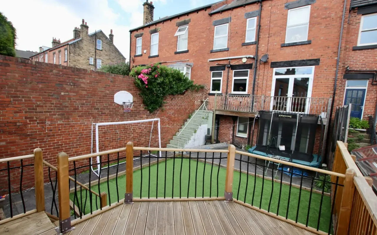 Park Grove, Barnsley, photo 30