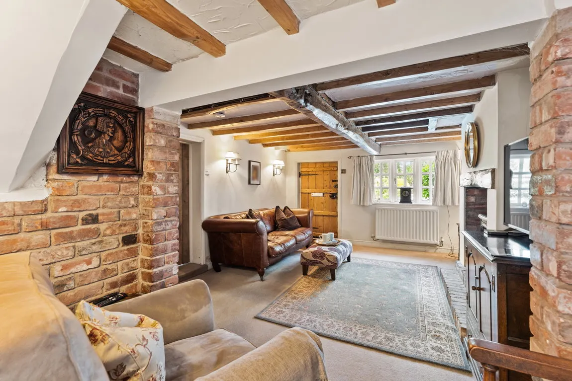 London Road, Davenham, Northwich, CW9 8LR, photo 12