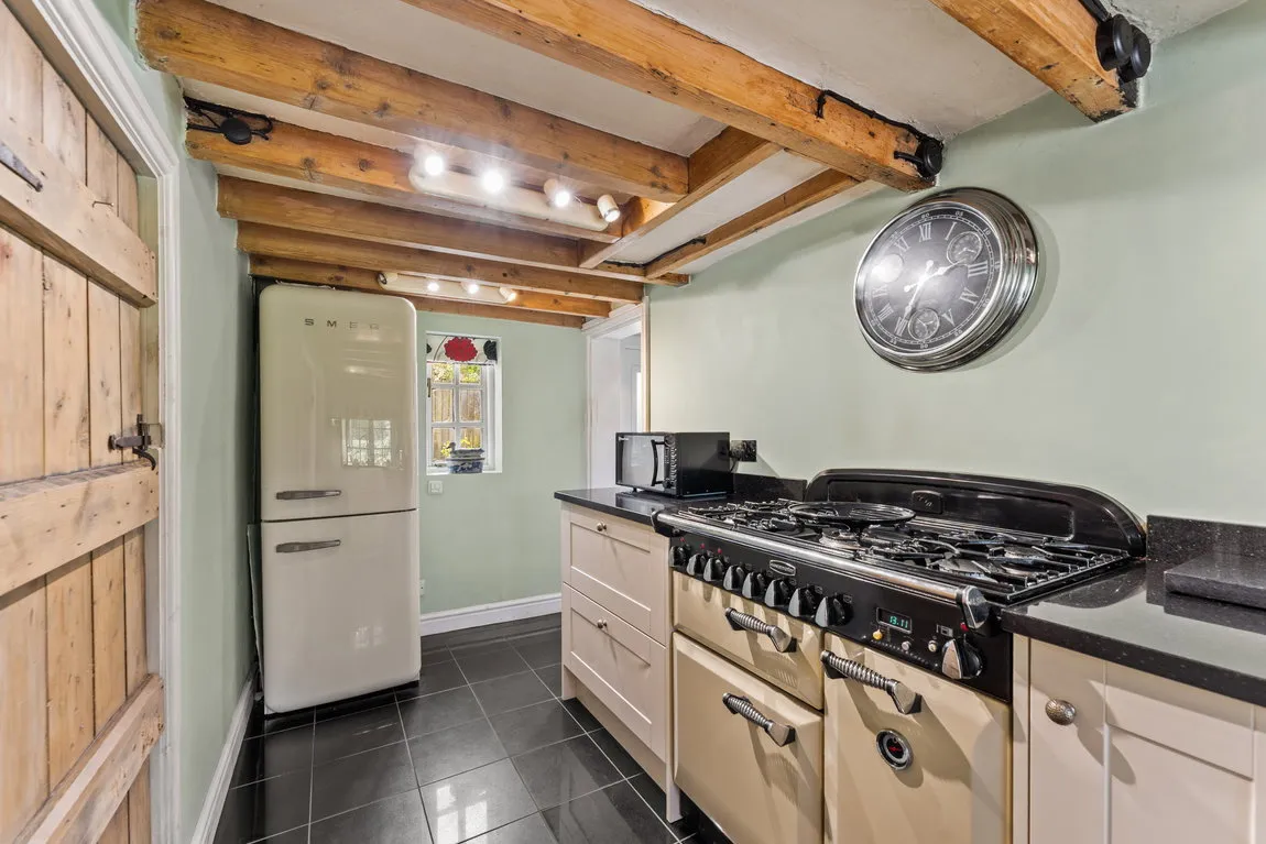 London Road, Davenham, Northwich, CW9 8LR, photo 16