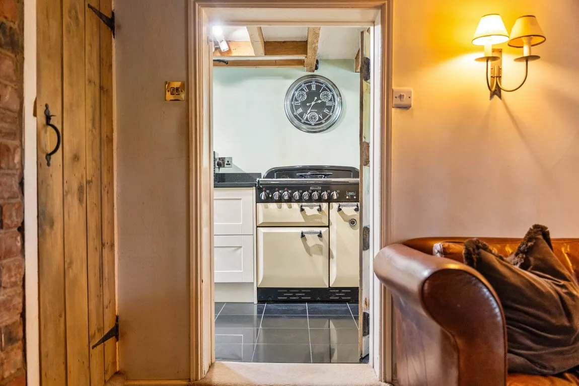 London Road, Davenham, Northwich, CW9 8LR, photo 14