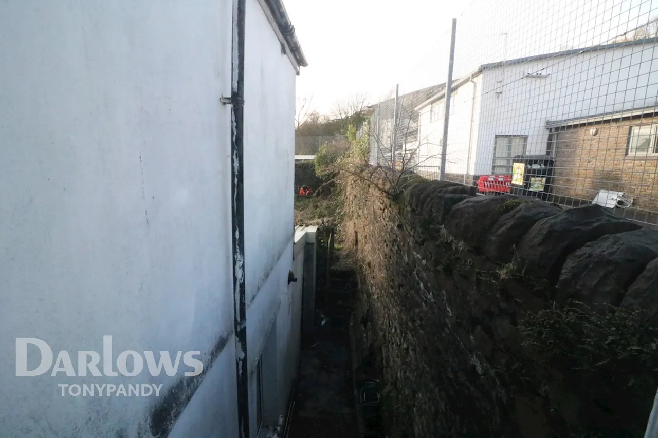 Park View, Tylorstown, CF43, photo 14