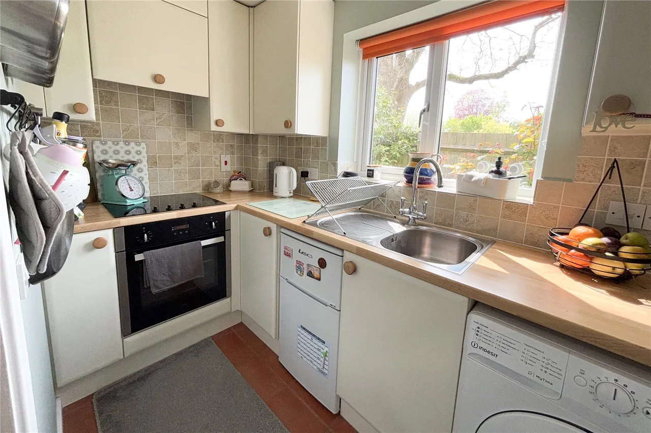 Warminster, photo 15