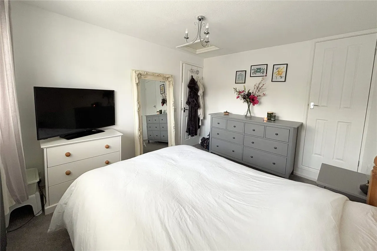 Warminster, photo 12