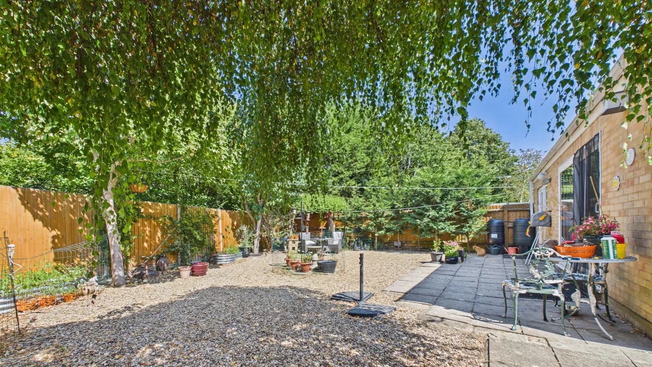 Ambleside Gardens, Gunthorpe, Peterborough, PE4, photo 5