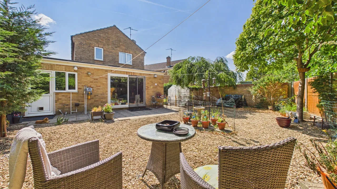 Ambleside Gardens, Gunthorpe, Peterborough, PE4, photo 2