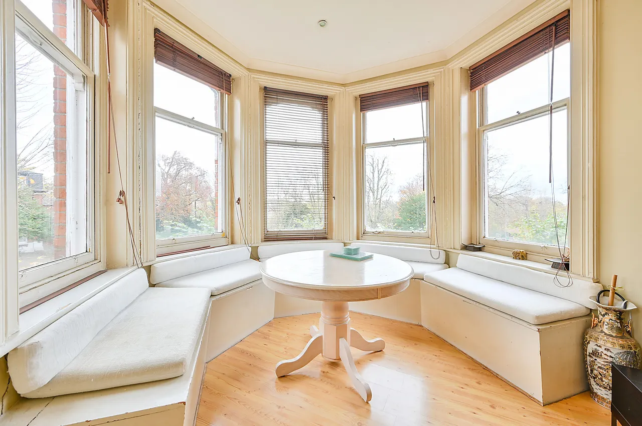 Flat 5, 27 Montpelier Road, London, photo 4
