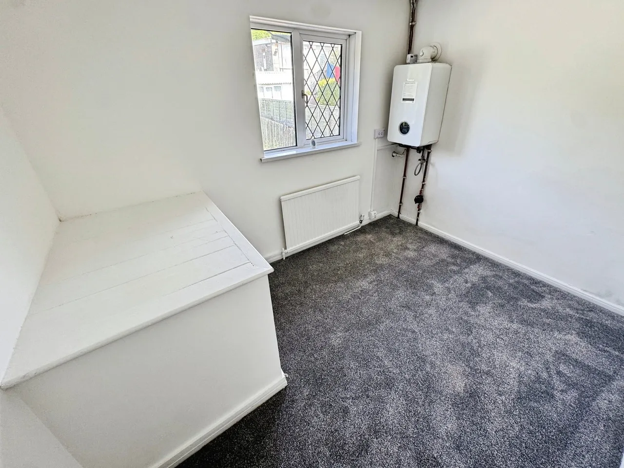 Welfare Avenue, Bryn, SA13, photo 11