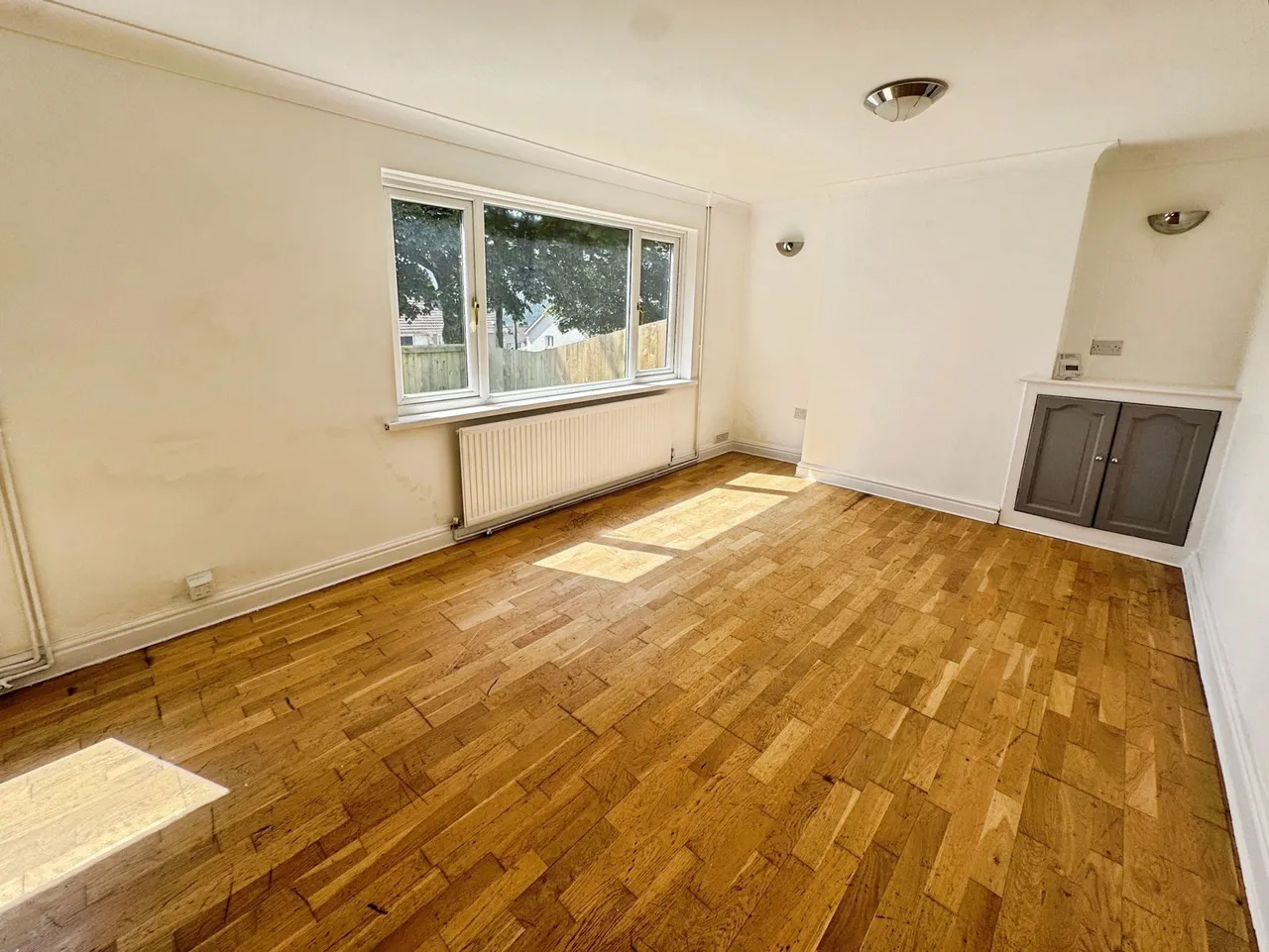 Welfare Avenue, Bryn, SA13, photo 3