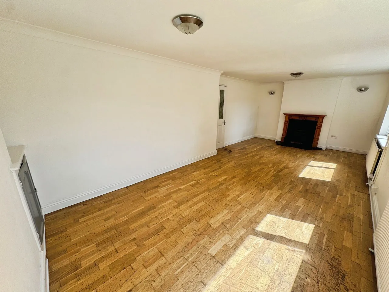 Welfare Avenue, Bryn, SA13, photo 4