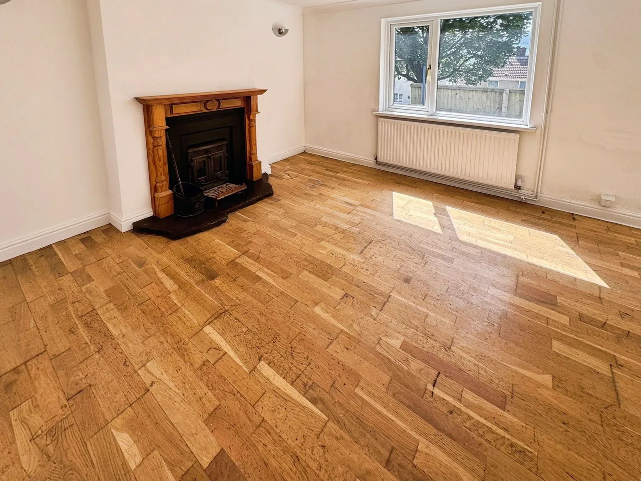 Welfare Avenue, Bryn, SA13, photo 2