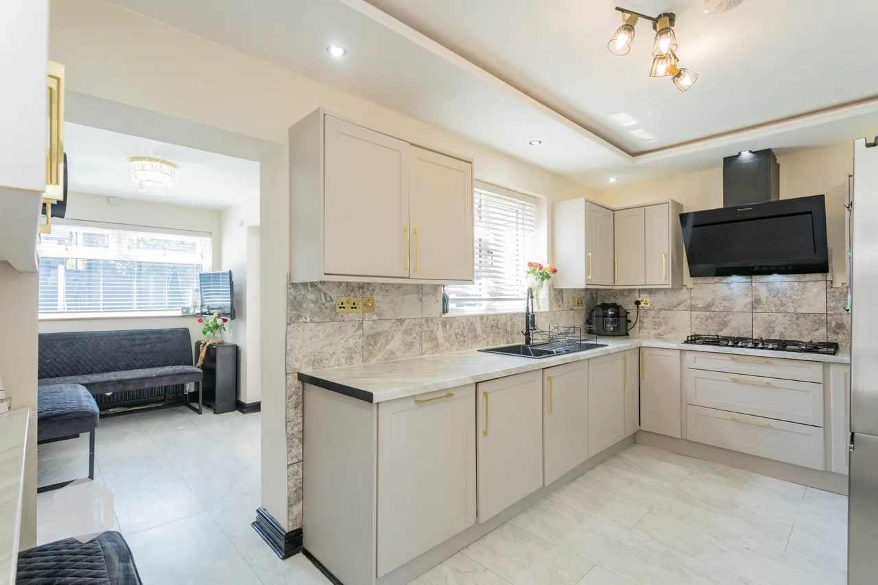 Zetland Avenue, Bolton, BL3 3QS, photo 9