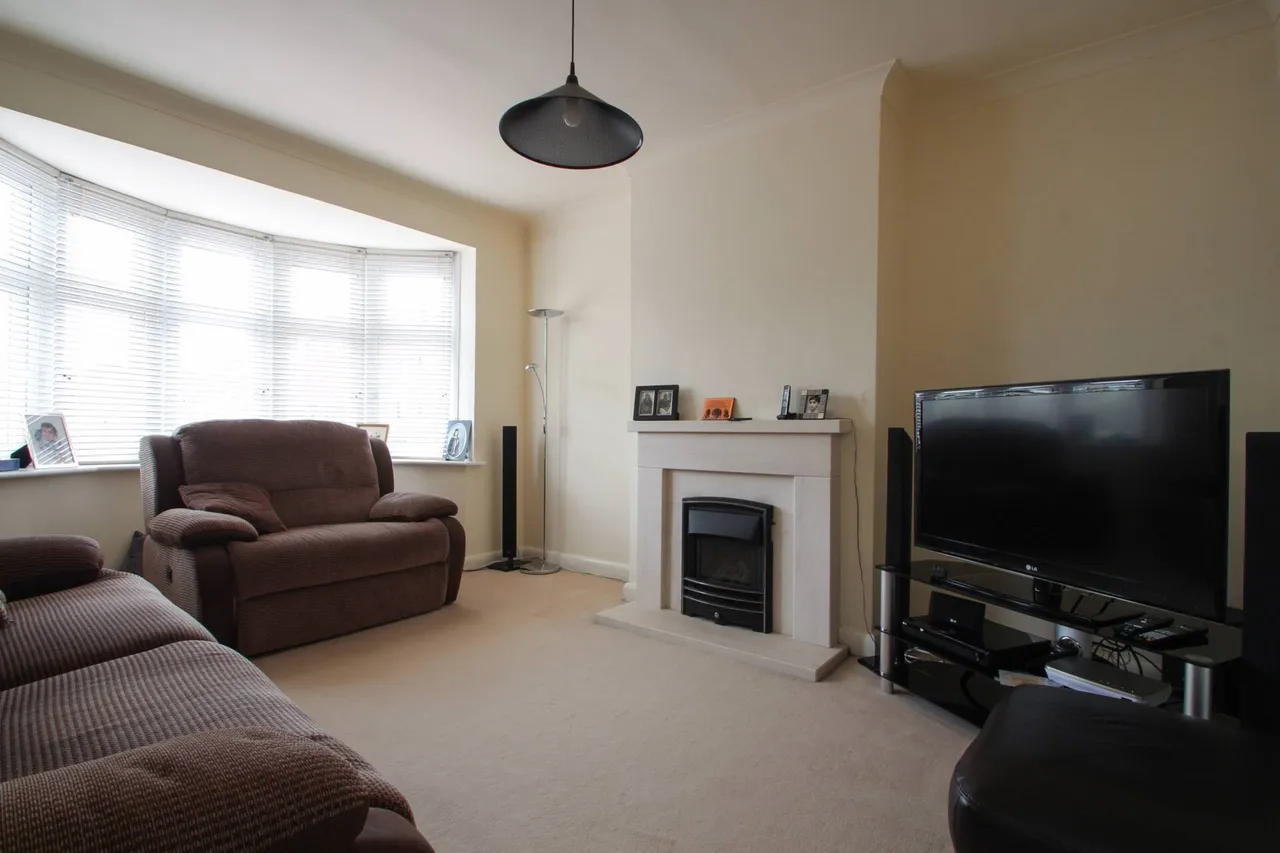 Lingfield Crescent, London, photo 2