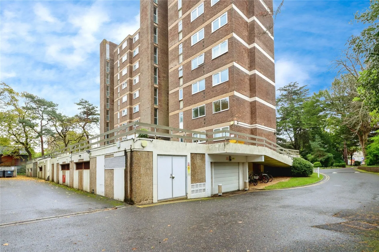 Christchurch Road, Bournemouth, BH1, photo 16