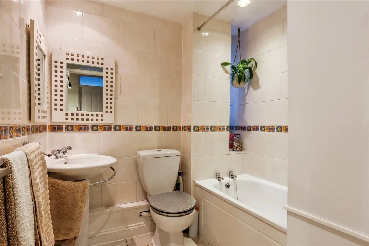 Christchurch Road, Bournemouth, BH1, photo 11
