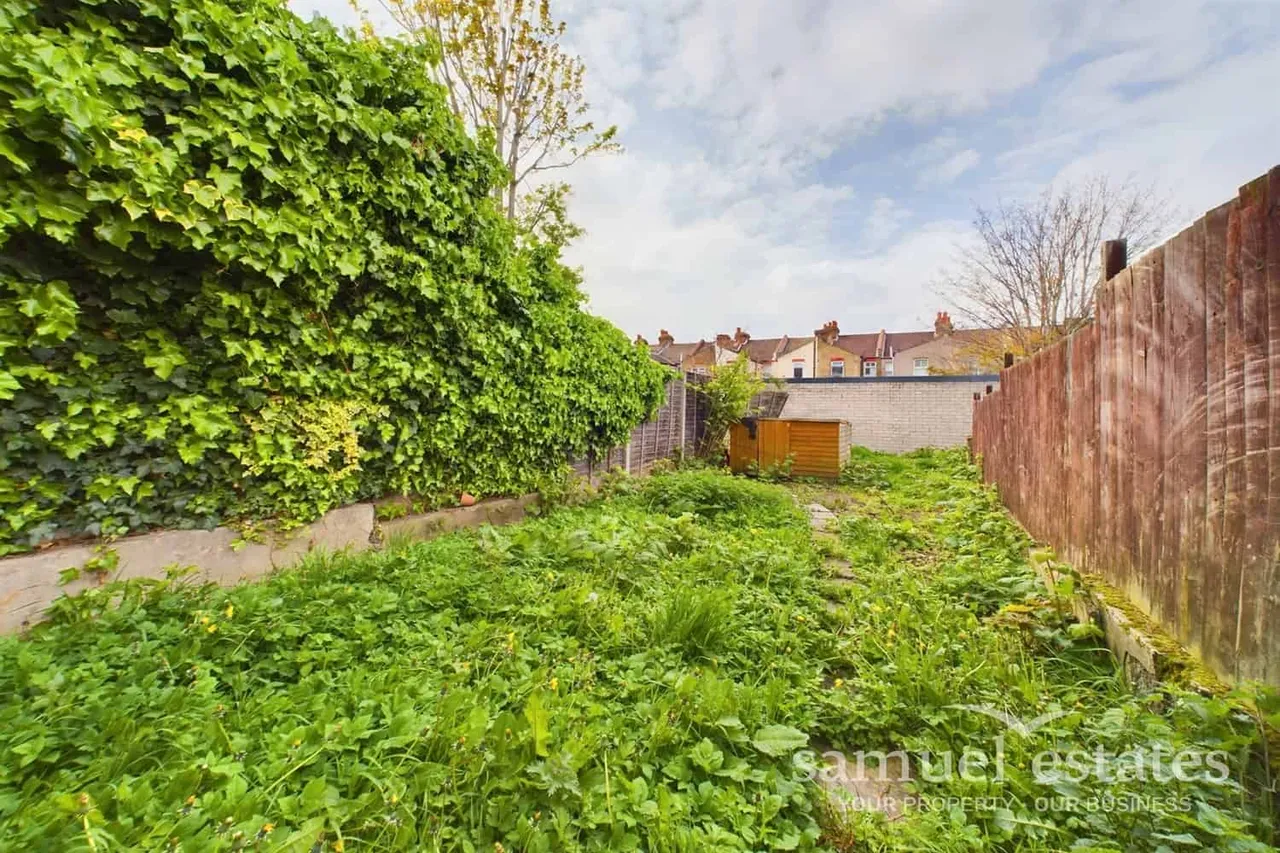 Bensham Lane, Thornton Heath, Surrey, CR7 7ET, photo 14