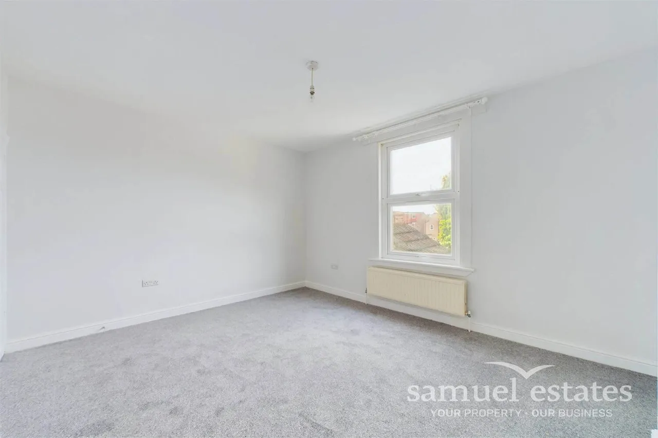 Bensham Lane, Thornton Heath, Surrey, CR7 7ET, photo 10