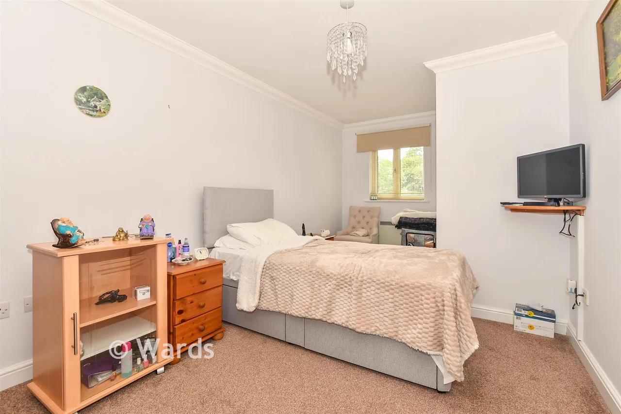 Hoxton Close, Ashford, TN23, photo 5