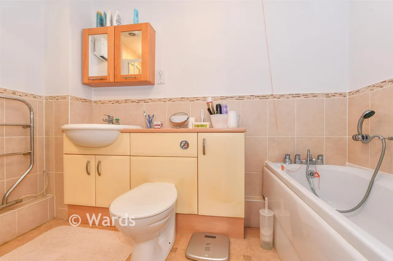 Hoxton Close, Ashford, TN23, photo 6