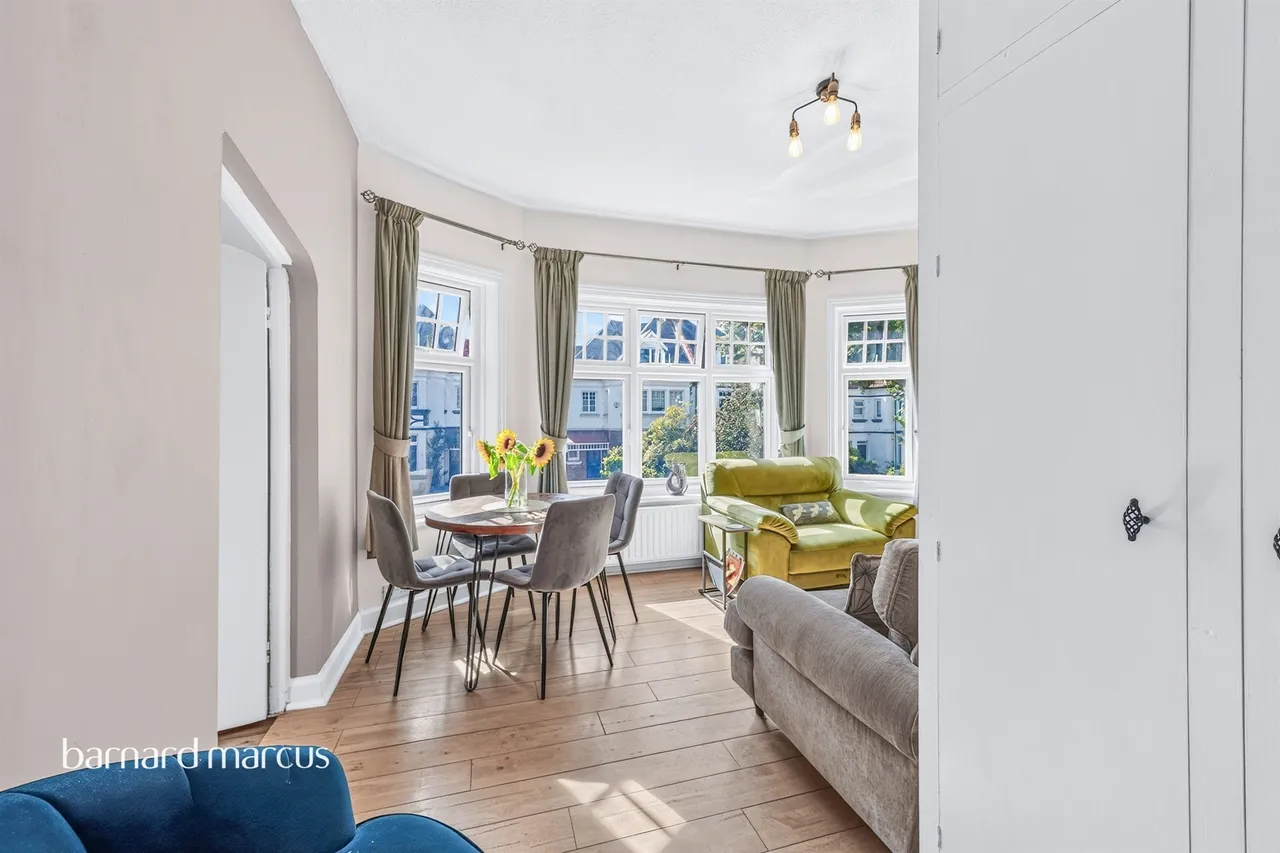 Egmont Road, Sutton, photo 3
