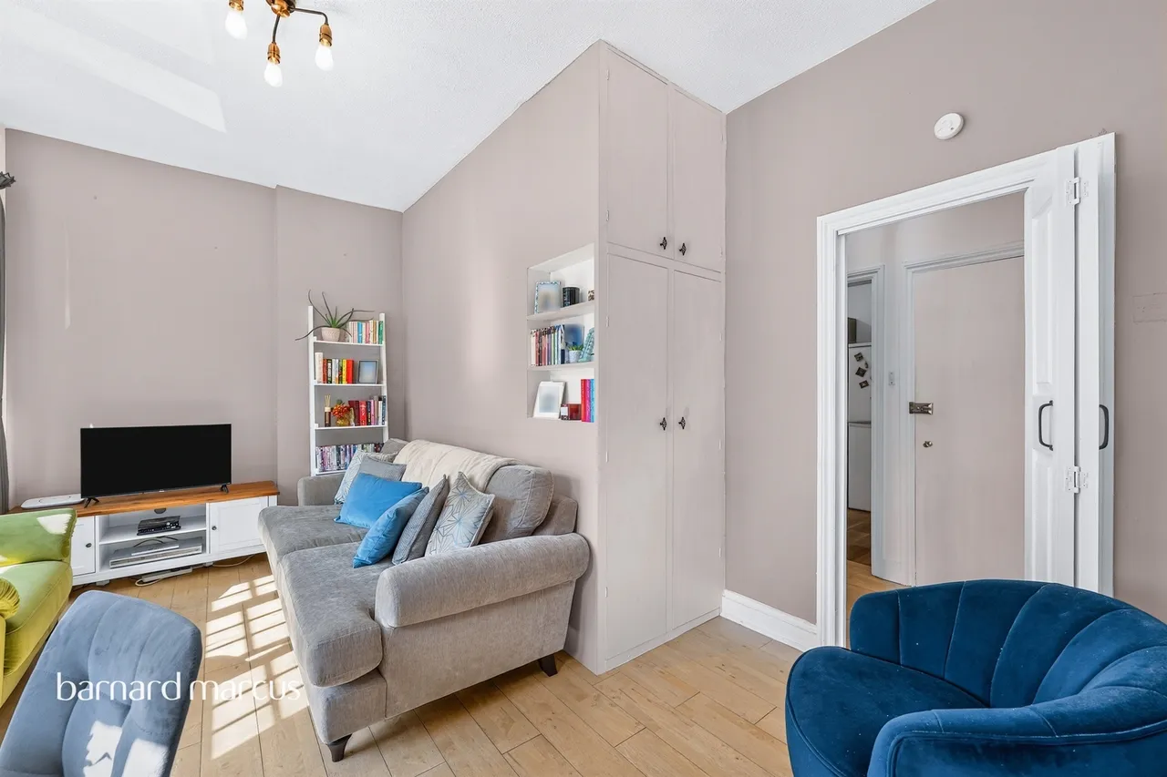 Egmont Road, Sutton, photo 10