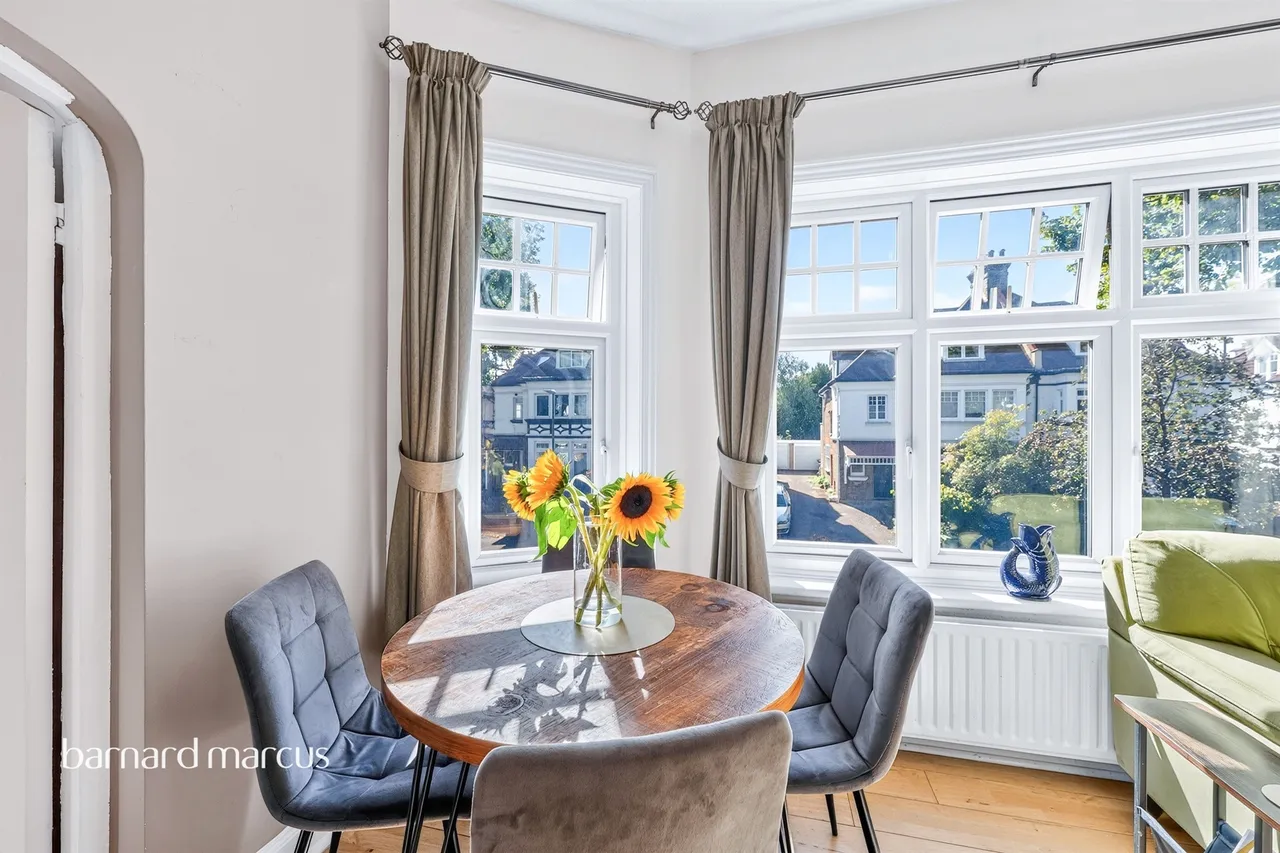 Egmont Road, Sutton, photo 9