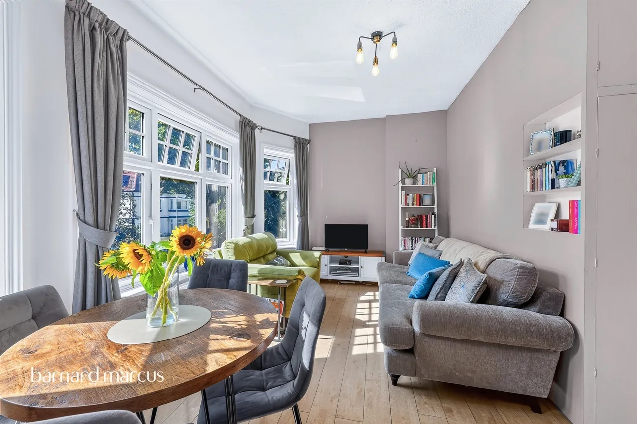 1 bed flat for sale — Egmont Road, Sutton