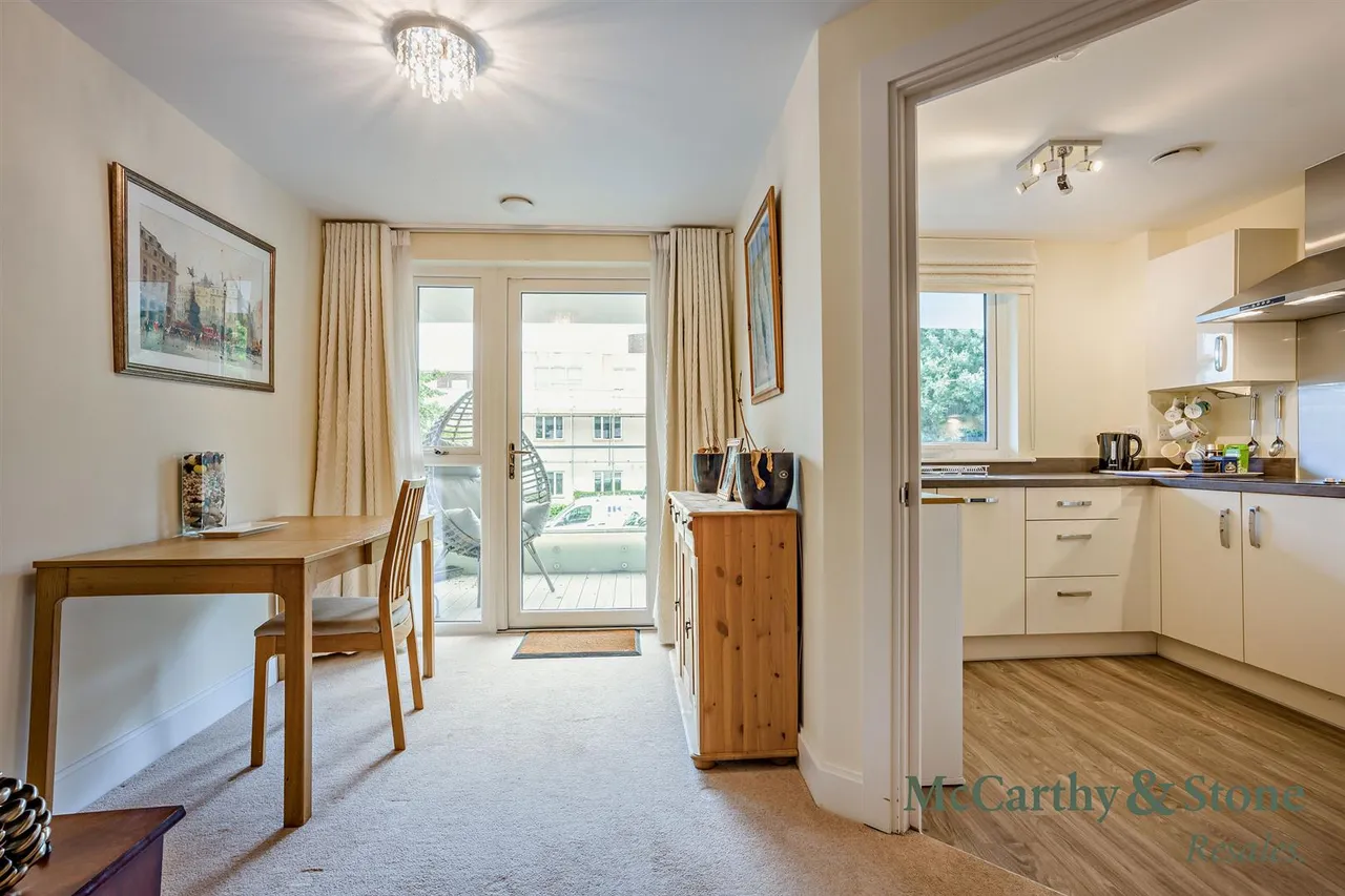 Churchfield Road, Poole, BH15, photo 3