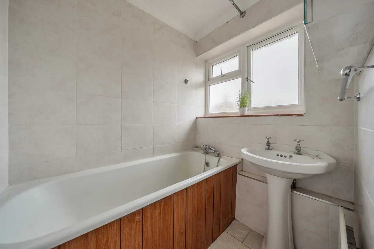 Quinbrookes, Slough, SL2, photo 2