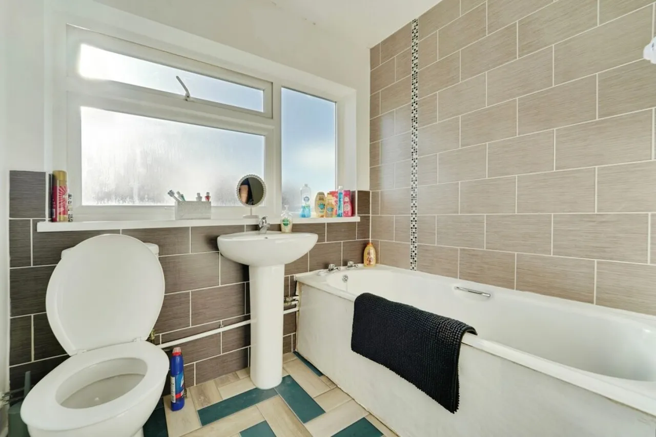 Gainsborough Rise, Bedford, MK41, photo 17