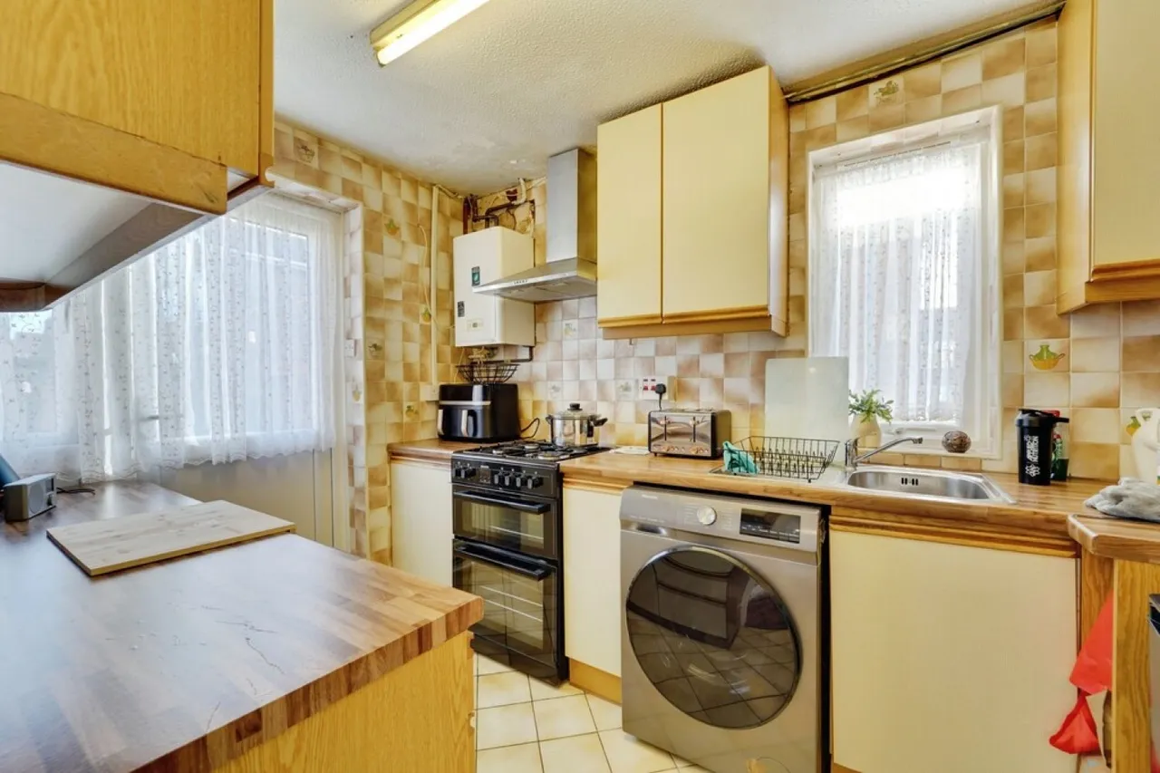 Gainsborough Rise, Bedford, MK41, photo 15