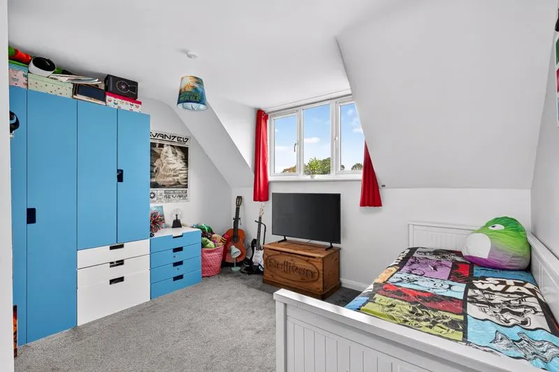 Woodlands Park, Addlestone KT15 1AG, photo 11